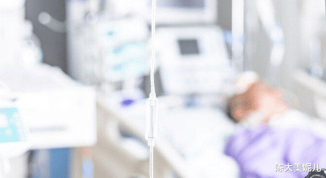 陈大美妮儿|年过六旬的王姨离婚，只为了和癌症晚期的初恋长相厮守