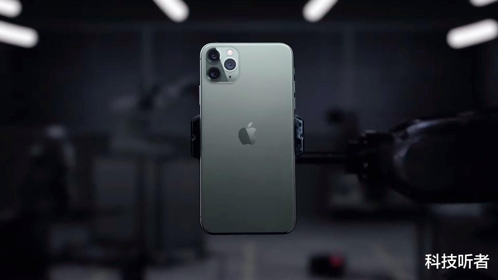 国产手机|国产手机“遮羞布”被扯下？华为退场后，苹果的登顶说明一切