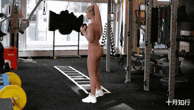 十月知行|如何提高练臀效率?重视臀腿部的协调性,修饰臀腿比例还有益健康