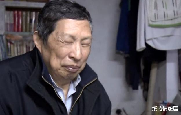 书法家娶小24岁女学生,妻子33年不回家,儿子病了不看,称很恩爱
