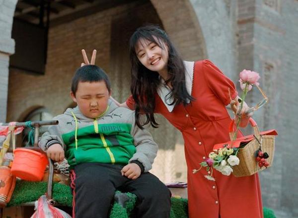 张恒|网传郑爽与孩子相见？女儿开口叫妈，母子三人相认却不见张恒