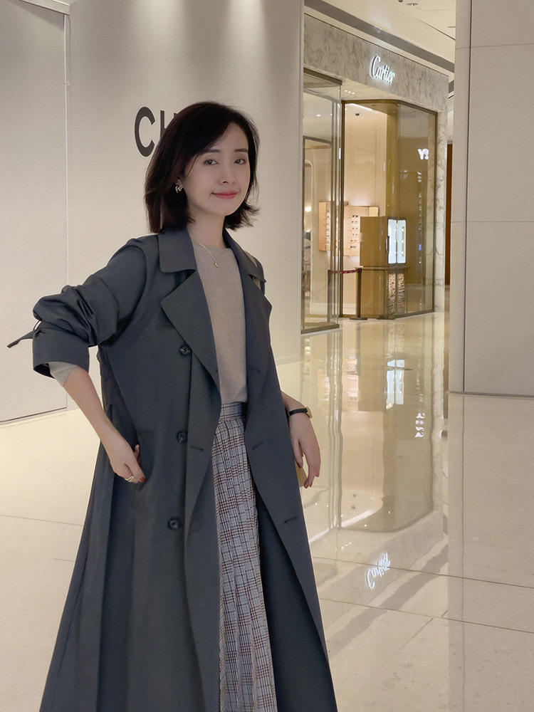 巨蟹座|36岁女人怎么穿搭才优雅减龄？黑色针织衫搭配西装裤，高贵优雅！