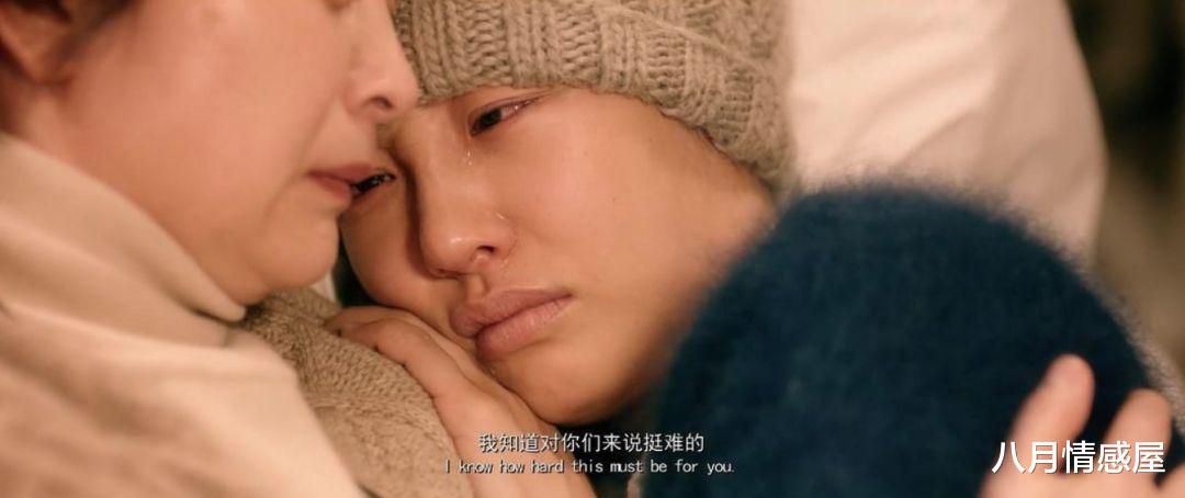 李咏|李咏去世2年，女儿一张近照上热搜，哈文3个字吐露心声