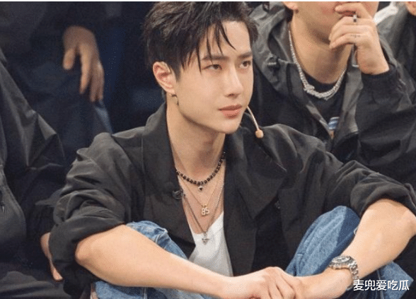 王一博|王一博生图再次翻车？一脸苦相表情严肃，灰头土脸毫无明星气质？