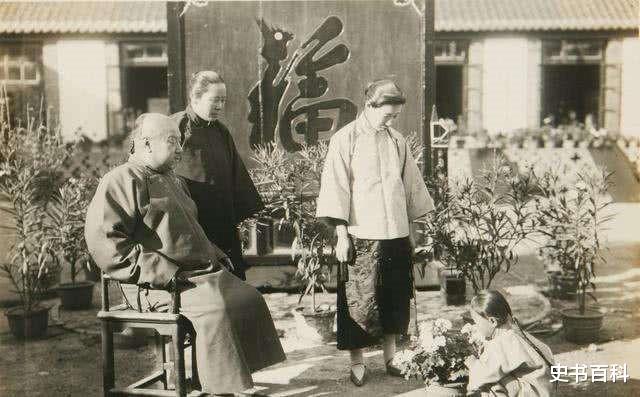 陆荣廷|处决前，犯人看了眼将军家属，将军大喊：放人！25年后他名声大噪