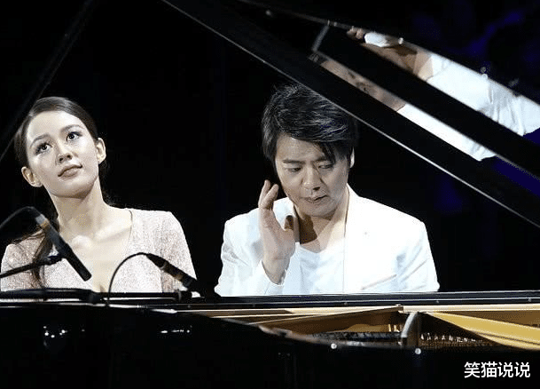 吉娜·爱丽丝|郎朗晒照自曝在法国录辽视春晚,吉娜一起协助伴奏,网友挖掘细节好亮眼!