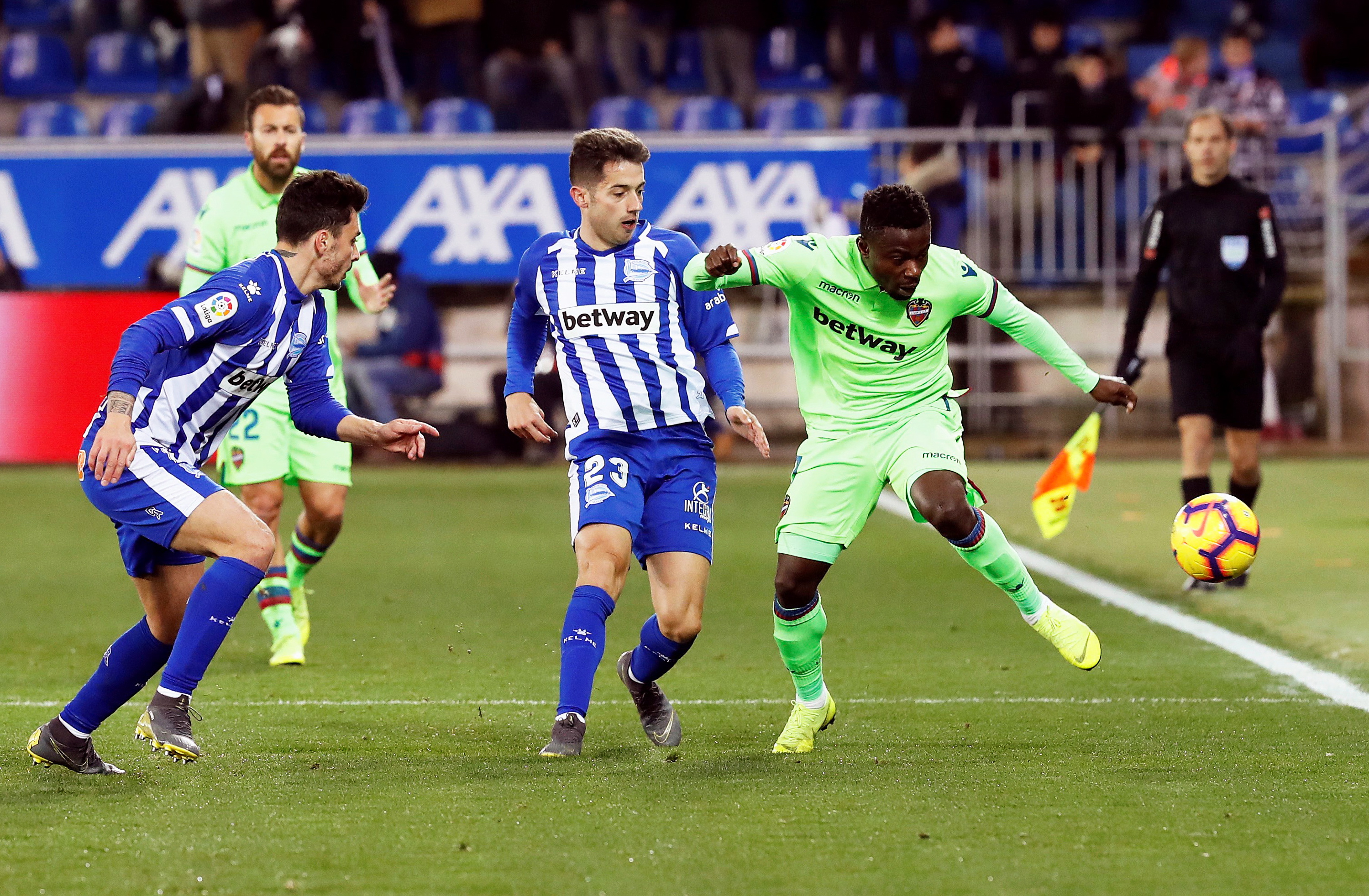 阿拉維斯|周二足球賽事：穩膽分析，埃爾切 VS 阿拉維斯南安普敦 VS 水晶宮