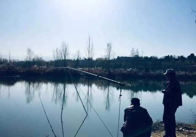 |冬钓用多长的竿最合适,想要钓到大个体的鱼都有哪些技巧