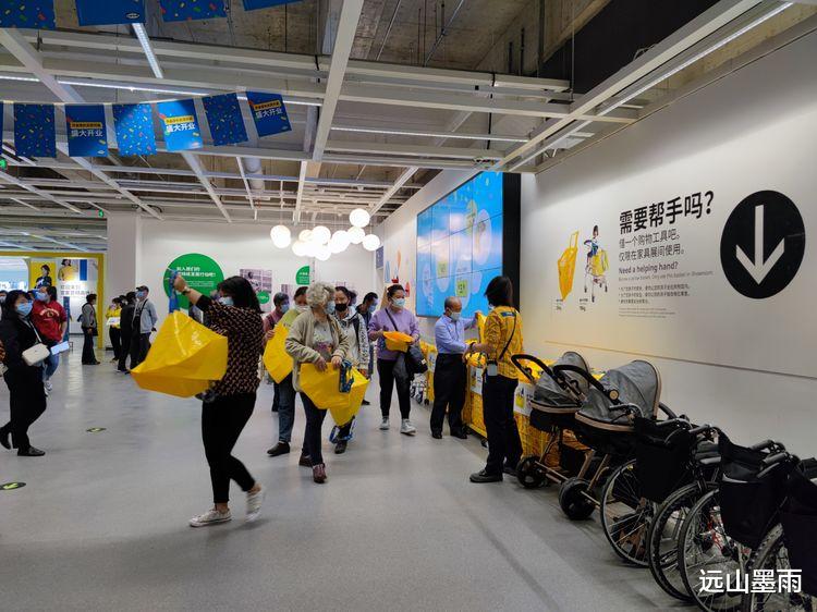 凑热闹、赶新鲜，去新开业的宜家家居昆明店逛逛，获得一种新体验