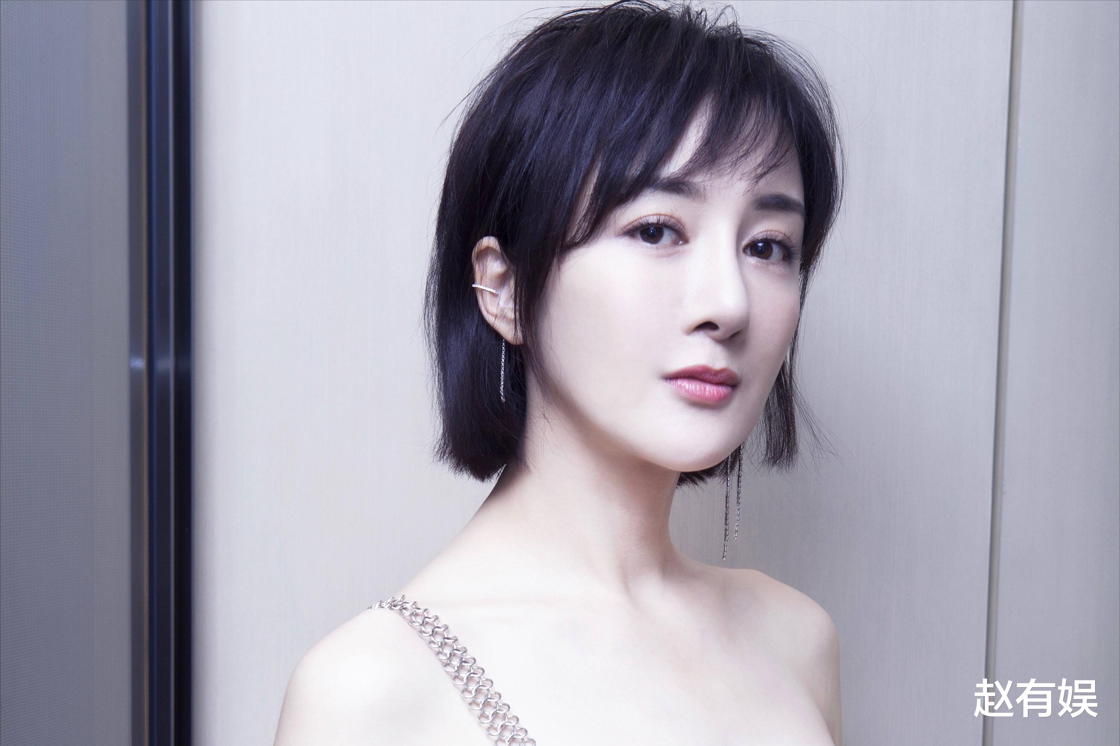 李依晓|纵狗咬人后直言对方炒作，公开暗讽多位明星，这位女星为何如此？