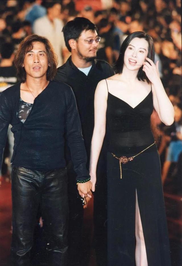 韩红|四位貌美如花的“大龄美女明星”没有嫁人，扬言终身不嫁实在惋惜