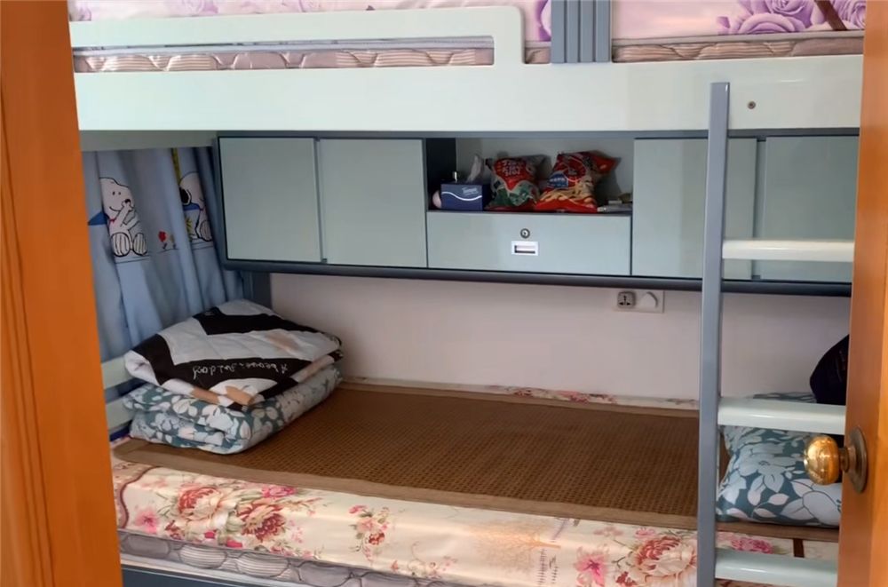 香港|夫妻俩香港“郊区”39㎡小家：房子老旧却收拾得很整洁，乱中有序