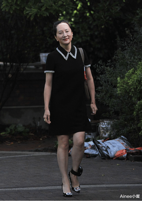 穿衣搭配|孟晚舟平时穿得真挺正义的，简单的职场服装，也能搭配出高级感