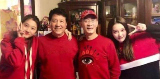 六小龄童|六小龄童女儿至今未嫁,照片曝光后,网友惊呼:这谁敢娶啊?