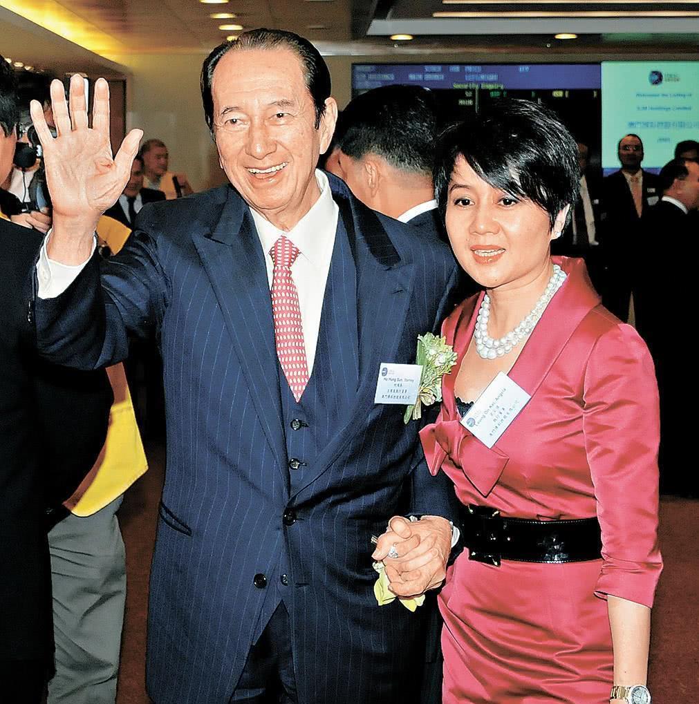 育妈计|何鸿燊家族的爱国情怀：叔叔拒绝加入英国国籍，女儿到清华读书