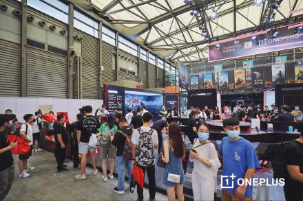 一加科技|国产手机一加化身奥特曼，人气美女带你游玩2021CJ