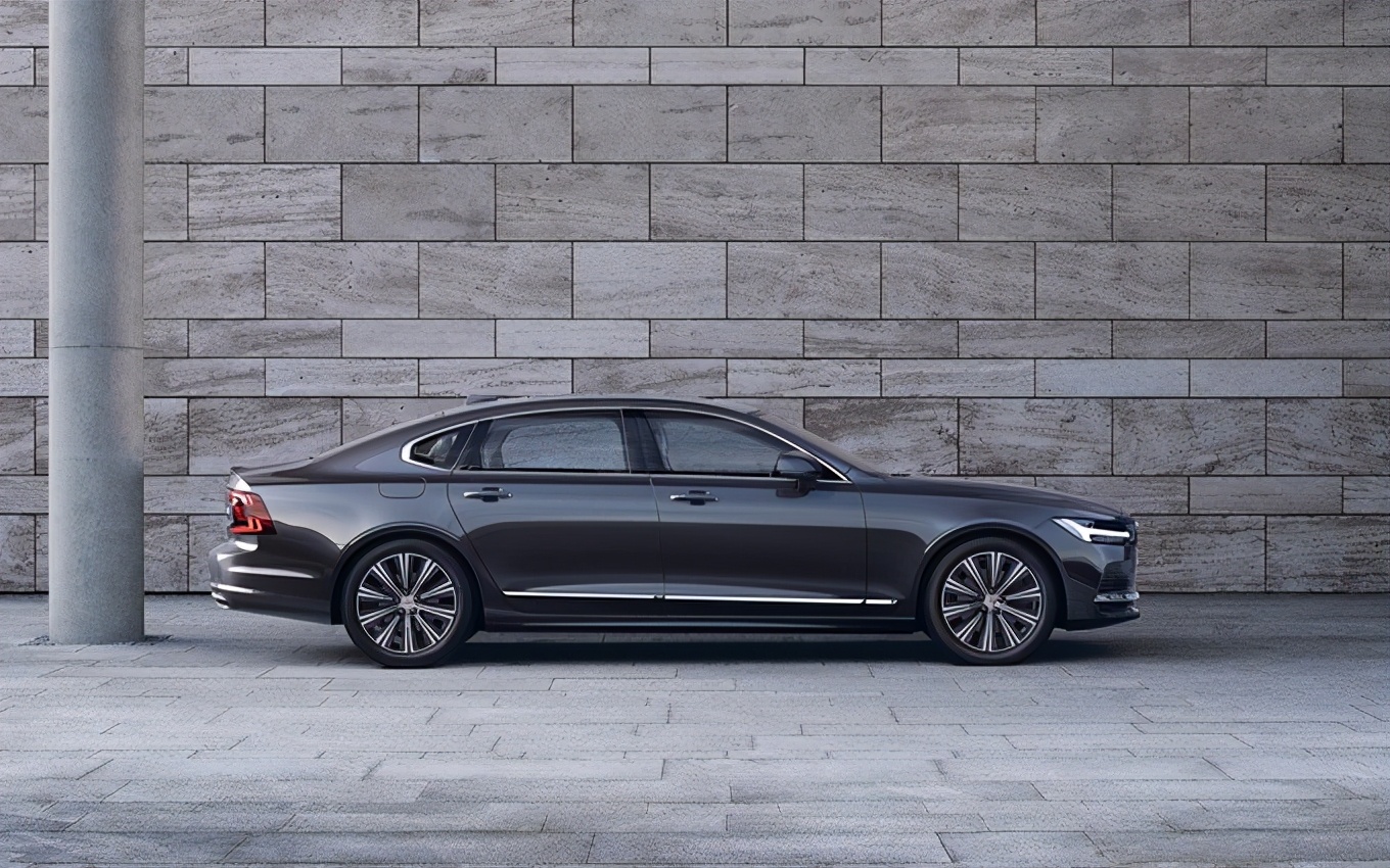 SUV|沃尔沃S90与XC60如何选择？不仅仅是轿车和SUV的区别