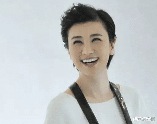 吴小莉|凤凰台吴小莉：嫁给大25岁丈夫，被求婚三次才答应，记挂浙江亲人