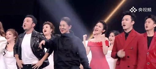 罗云熙|尼格买提：转型词作者，亲自为《央young之夏》写就正能量主题歌