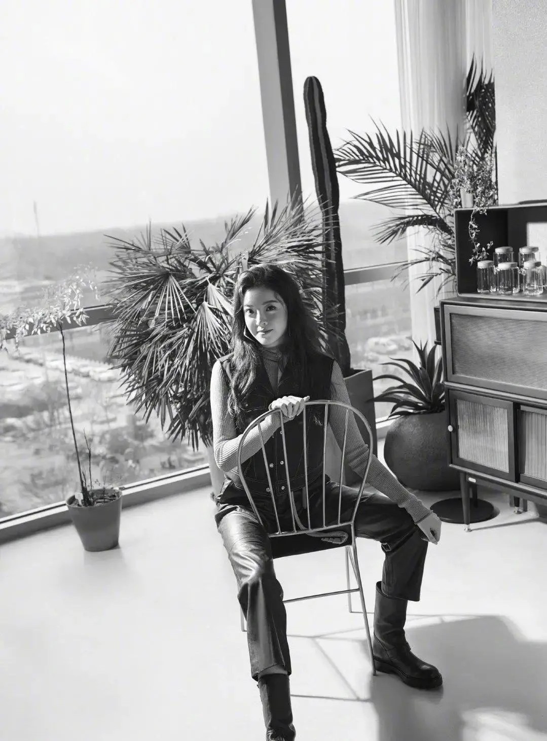 王文也|“华谊千金”王文也被网友说丑,本尊发图怒怼:丑的是这个世界