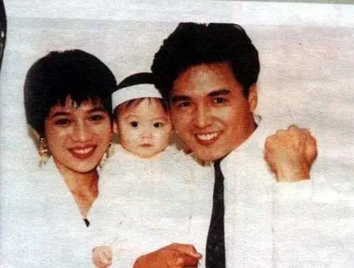 林禹|林瑞阳儿子出道，与男星上演忘情激吻桥段，无意继承百亿家产