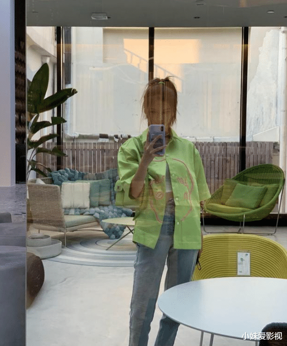 穿衣搭配|吴千语不愧是嫩模出身，参加婚礼比新娘还要抢镜，林峰真看走眼了