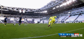 尤文图斯|3-2!裁判6次变主角,尤文图斯罪人演砸,1王牌2次疯狂续命