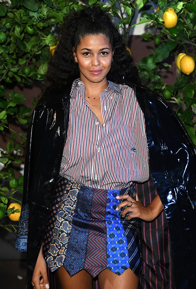 大野视家|采用条绒的面料衬衫，让时尚美丽流动，展现时尚女人味的魅力