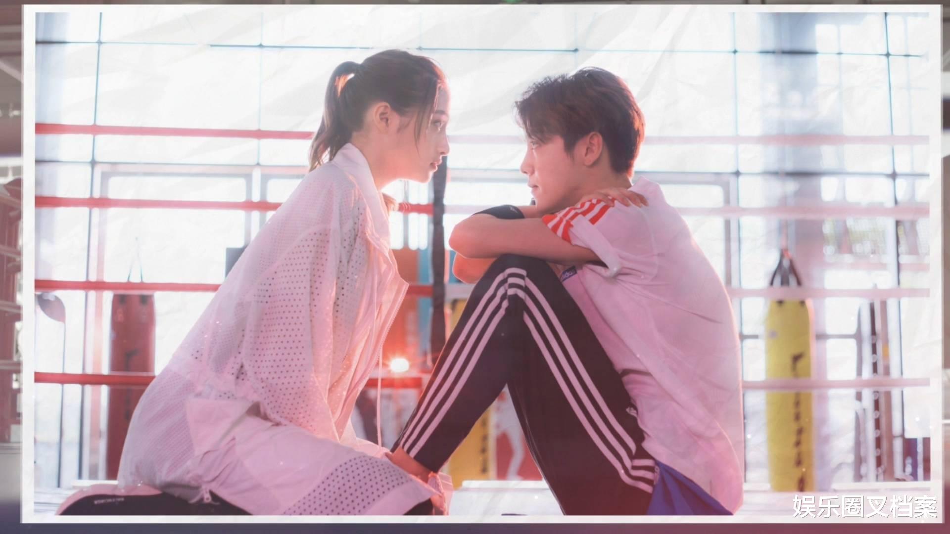 关晓彤|国民闺女背后的两个痴情男！初恋4年厮守，晓彤看男人的眼光真好