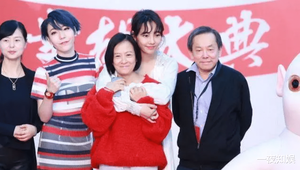 白百何|白百何离婚堪比“整容”，风格状态大变样，连陈羽凡都“认不出”