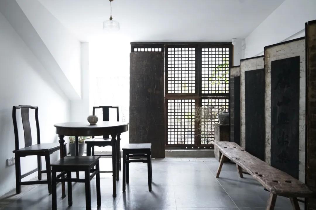 成都|中国拍山水第一人,40岁到成都避世独居:是时候放弃社交了