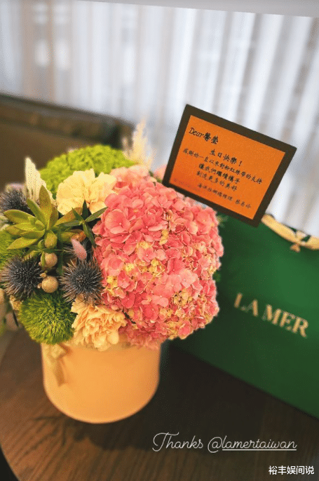 曾馨莹|富士康老板娘曾馨莹47岁生日!一众名媛齐聚,寿星近照仍显冻龄