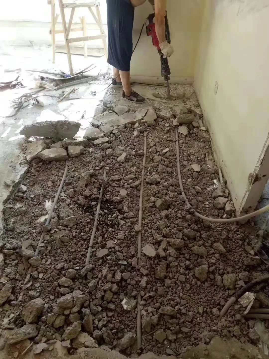 都说开发商喜欢偷工减料，做的地暖管间距大，供暖差，是真的吗？