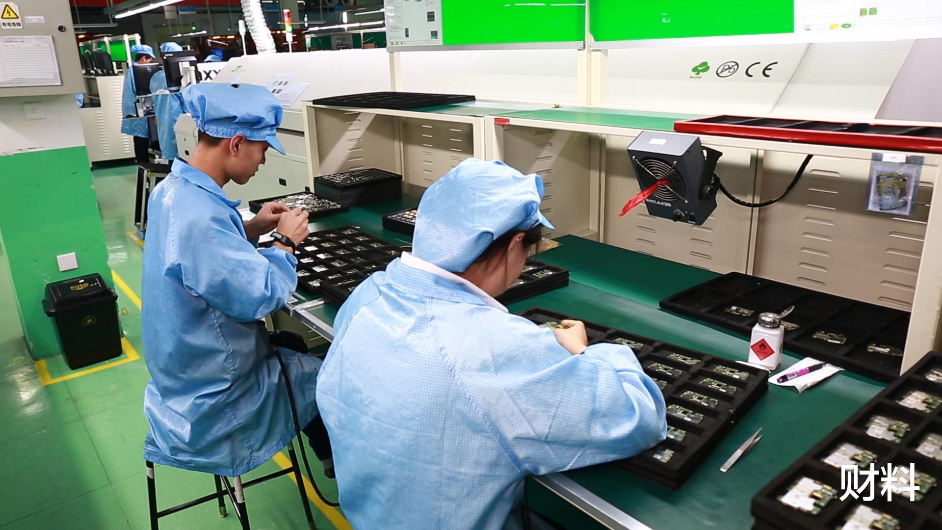 大学生|又一行出现人才“断层”,月薪1万招人难?业内人一语道破