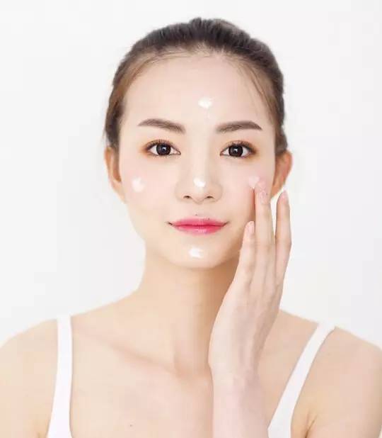 咖啡|什么样才是标准的护肤流程？需要注意哪些小细节？一次性告诉你！