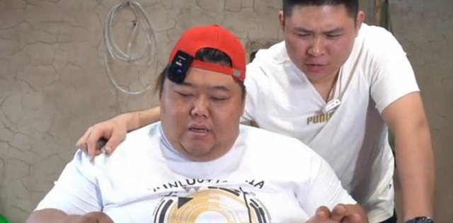 孙骁骁|胖猴仔身体堪忧被搭档“抛弃”？账号一夜被清，沦为产业附属品？