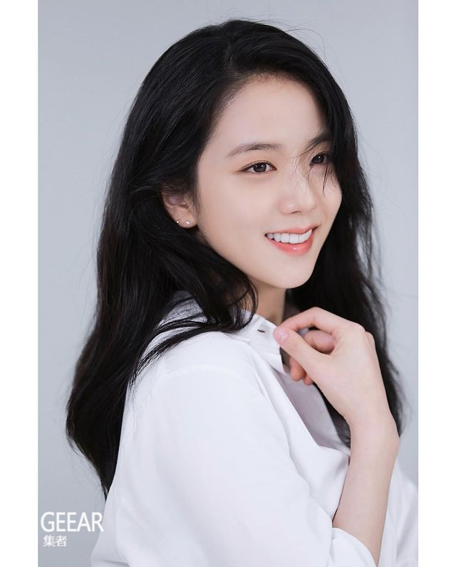 眼线|如何模仿Jisoo的女演员妆容？原来眼底的步骤是重点！