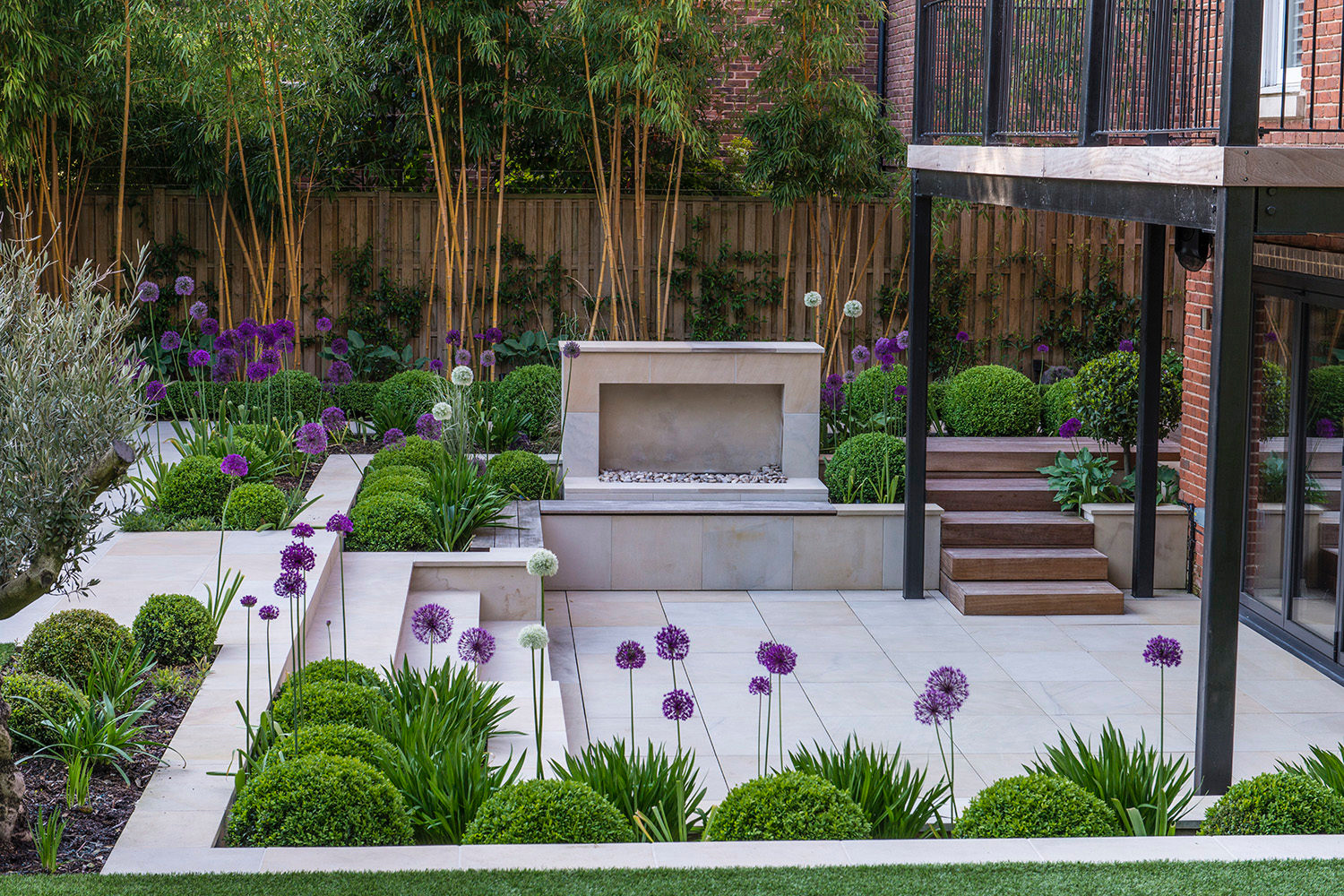 庭院设计:现代简约风庭院改造,在城市中感受惬意温馨的花园生活