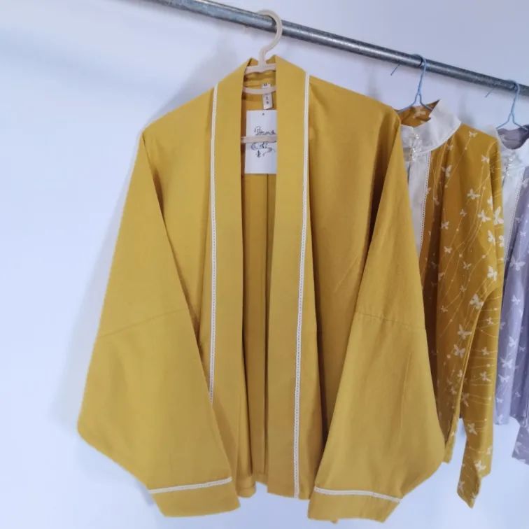 汉服资讯古装文化|秋天你还缺件外套？看看这些汉服半袖和飞机袖吧，白菜又好看~
