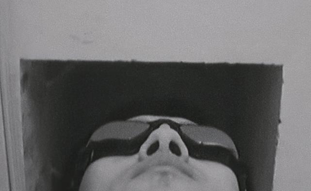 易烊千玺|易烊千玺放大招,转型当导演?首部自导自演作品刚上线就热搜第一