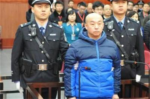 内蒙“双面恶魔”:作案21起,残害11名女子,女友却说他是个好人