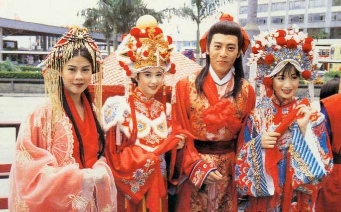 吕颂贤|夫妻俩为了不变老，坚持26年不吃肉不生子，今59岁妻子仍美若少女