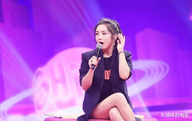 何洁|“超女”何洁瘦出新高度,体重90斤,甜美而不失优雅,状态似少女