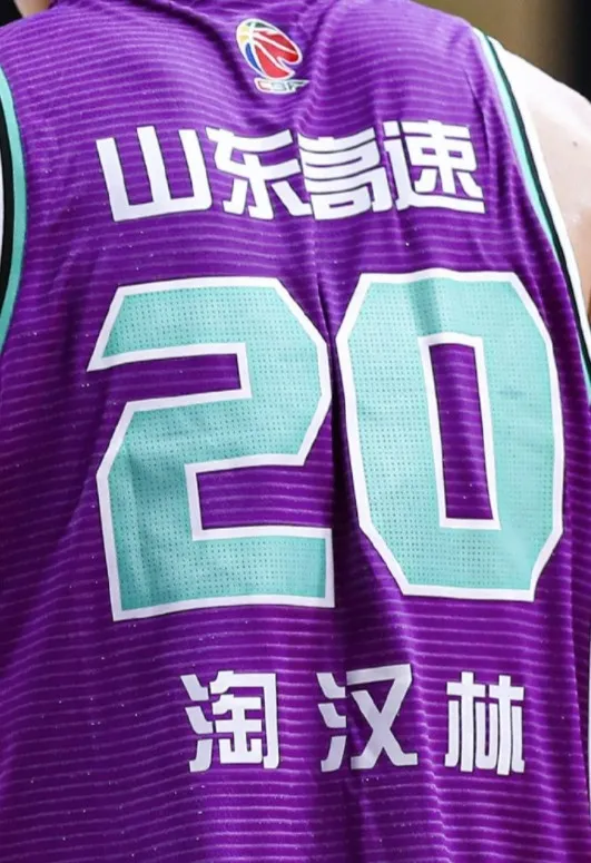 陶汉林|突发！丁彦雨航又受伤！等了3年啊！他终于打回到四字外援