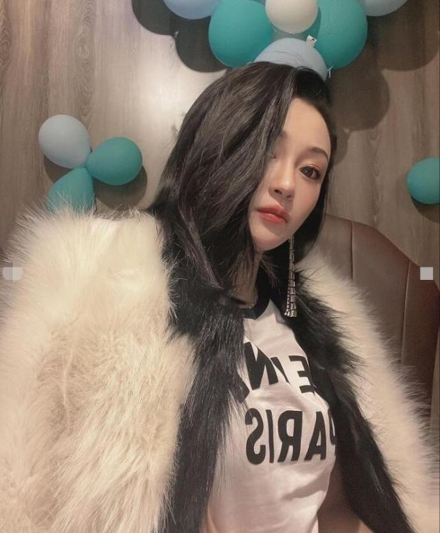 陈昱霖|吴秀波前任现状，陈昱霖穿貂秀美照定居国外，豪宅内景曝光