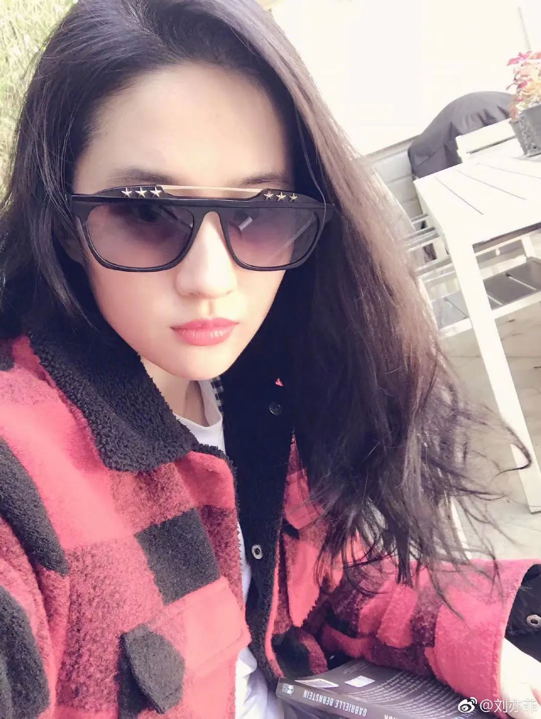 刘亦菲|刘亦菲“天仙人设”翻车，沦为全网笑话？