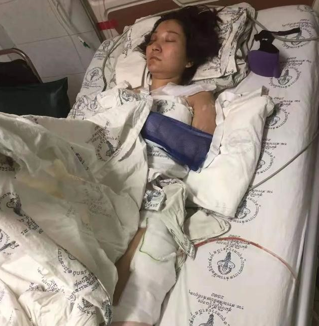 2019年,被丈夫推下悬崖的孕妇,侥幸活命的她,如今咋样了?