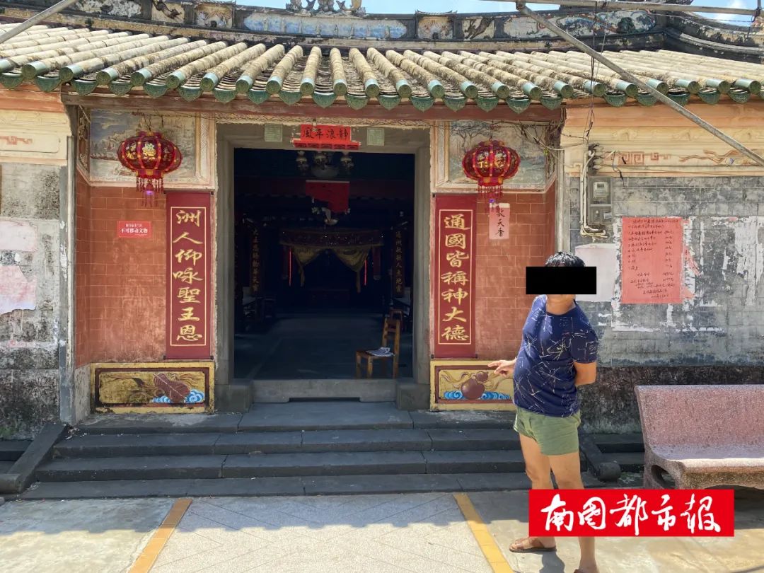 破案了!价值36万元的黄花梨八仙桌被盗,2名嫌疑人落网