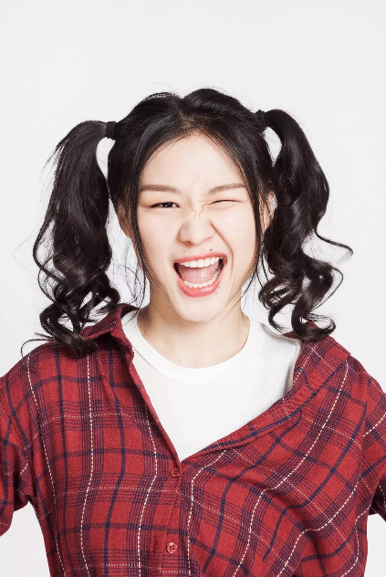 金靖|金靖：现在我名利双收，你却颗粒无收，是不是我害了陪我北漂的你