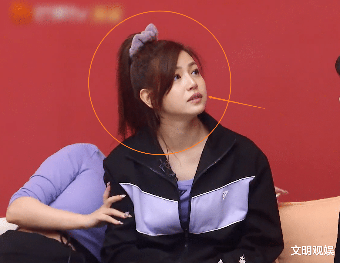 高马尾|37岁陈妍希梳减龄高马尾，放大细看她的脸部状态，说18岁都嫌多